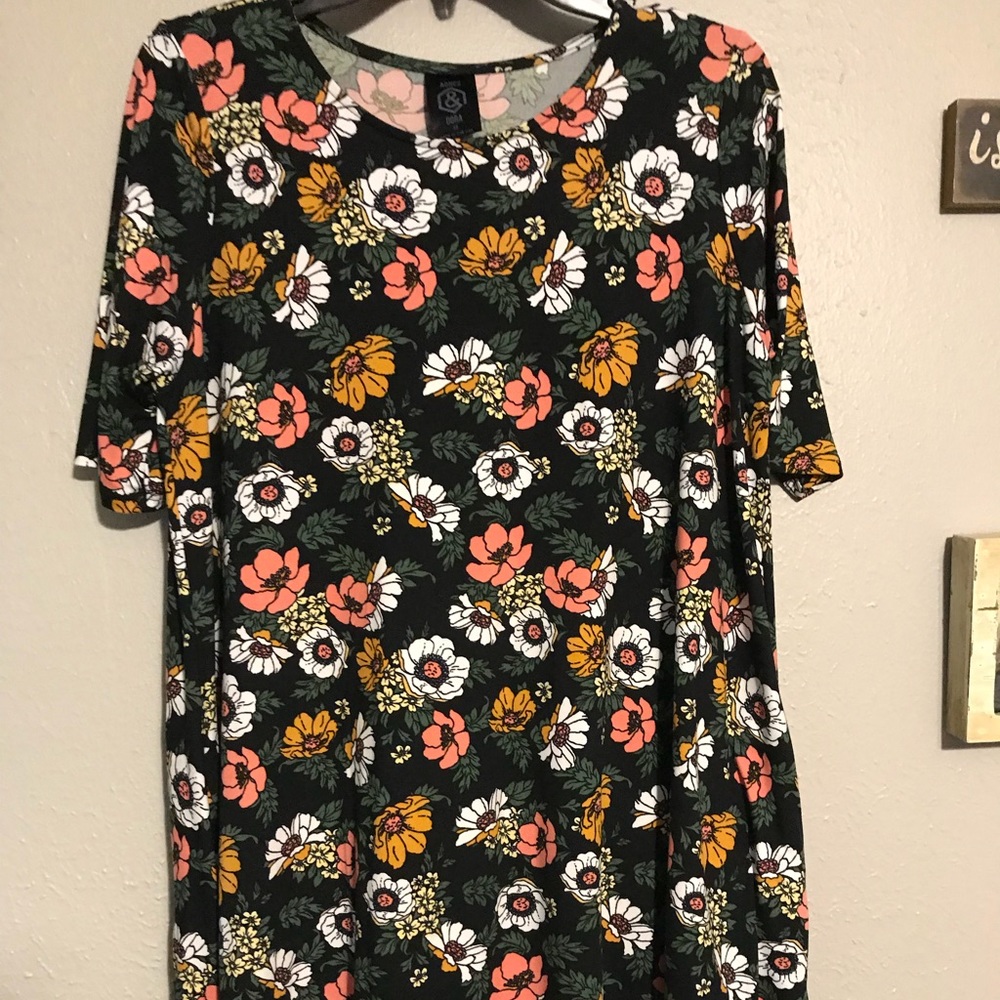 Agnes and Dora Swing tunic/top Size Medium